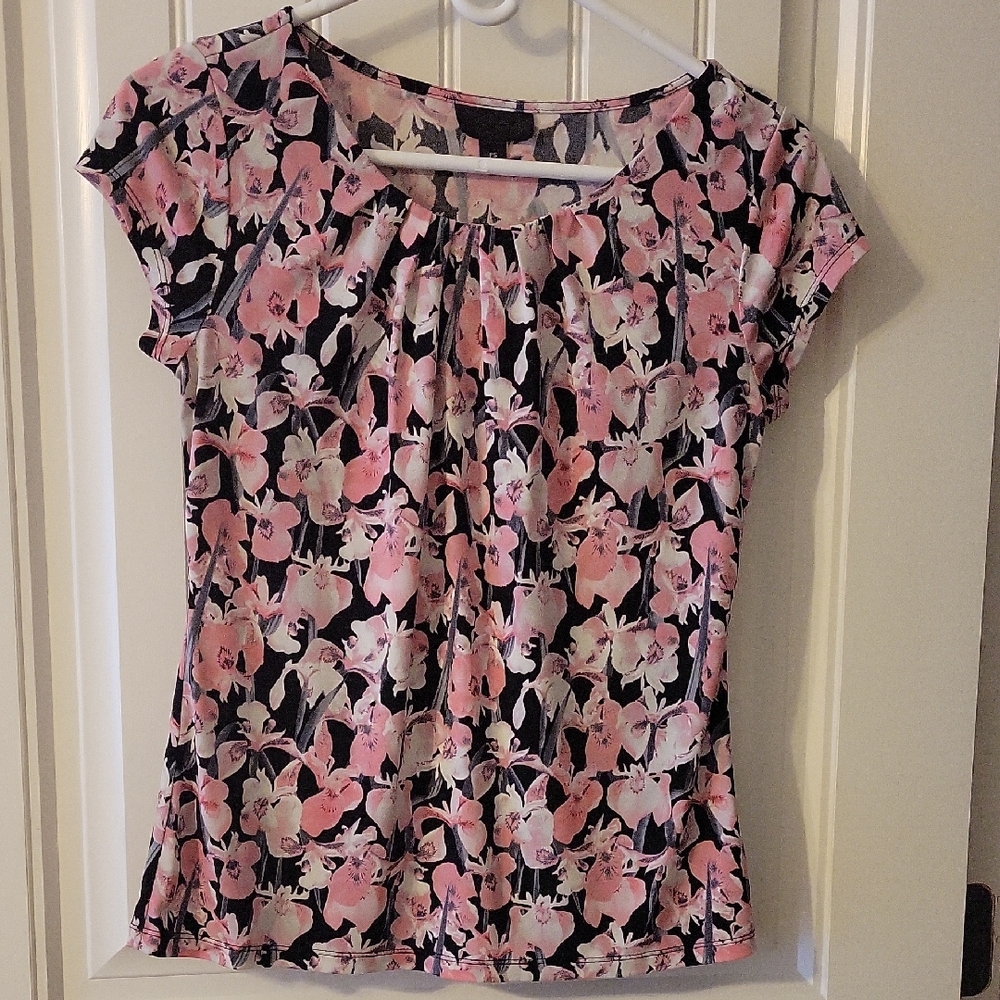 Worthington Pink and Black Fitted Pleated Blouse